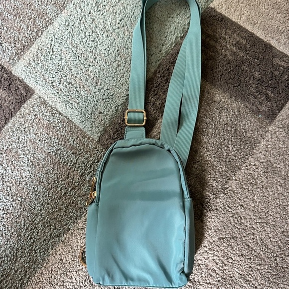 Elegant Light Blue Crossbody Bag - Picture 2 of 6